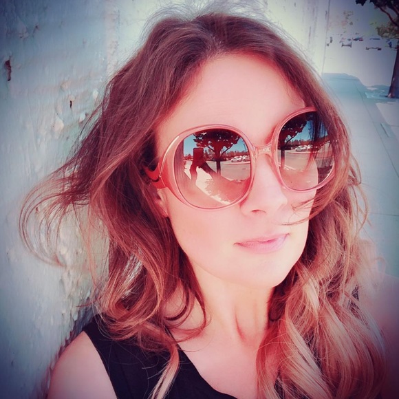 Meet your Posher, Willow - Picture 1 of 1